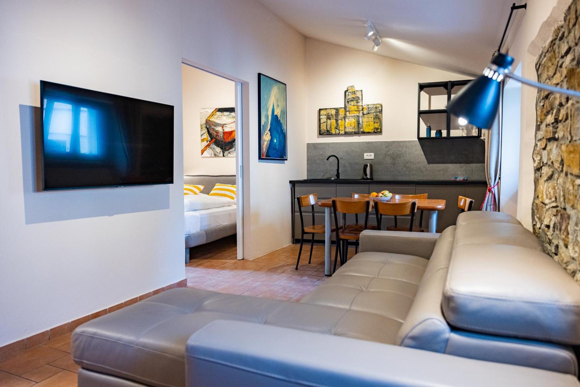 Jazz Apartments ไพราน ภายนอก รูปภาพ